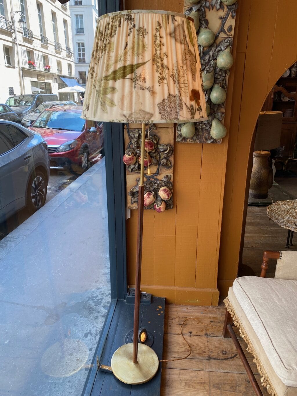 Paire de lampadaires laiton et cuir ca.1960 + A/J teinture naturelle – Image 3