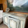 Buffet Louis XV en bois peint gris-bleu - France fin XVIIIe – Image 5