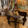 Table a jeux pliante octogonale en chêne ciré XVIIe – Image 3