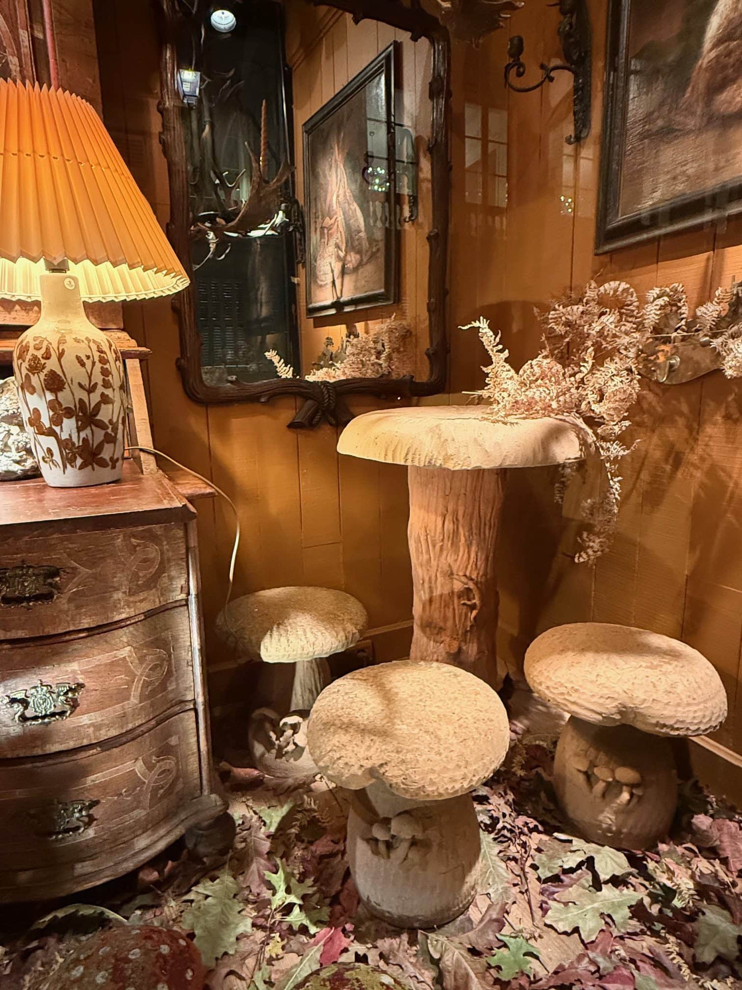 Table & 4 tabourets "champignons" en terre cuite - Italie ca.1900 – Image 2