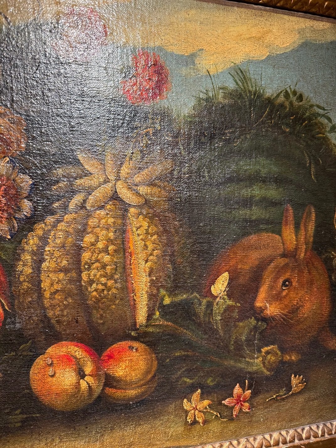Huile sur toile nature morte “Lapin & Papillon – Fleurs & fruits” -Italie XIXE