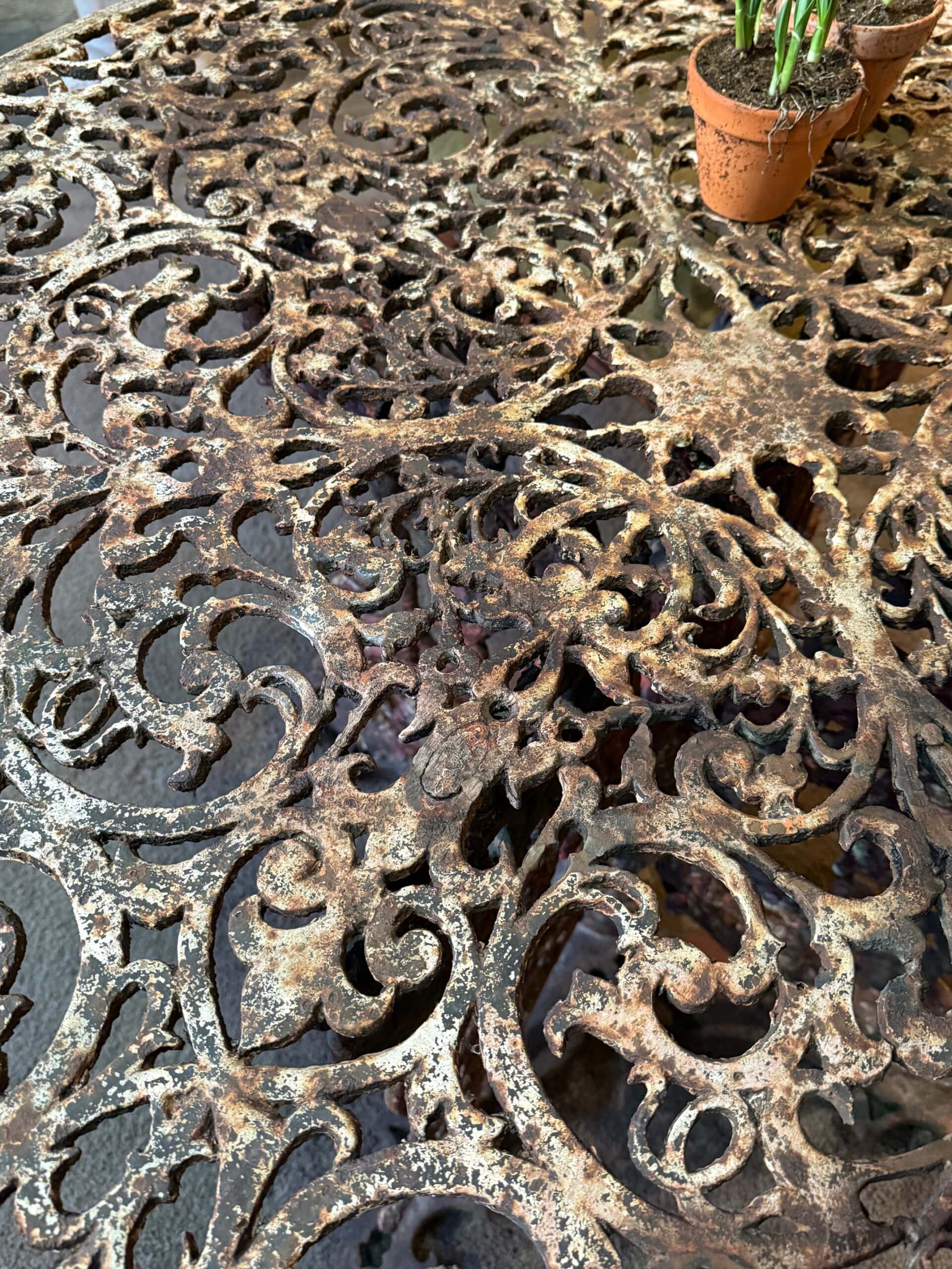 Grand guéridon de milieu en fonte de fer plateau ajouré - D'époque XIXe – Image 3