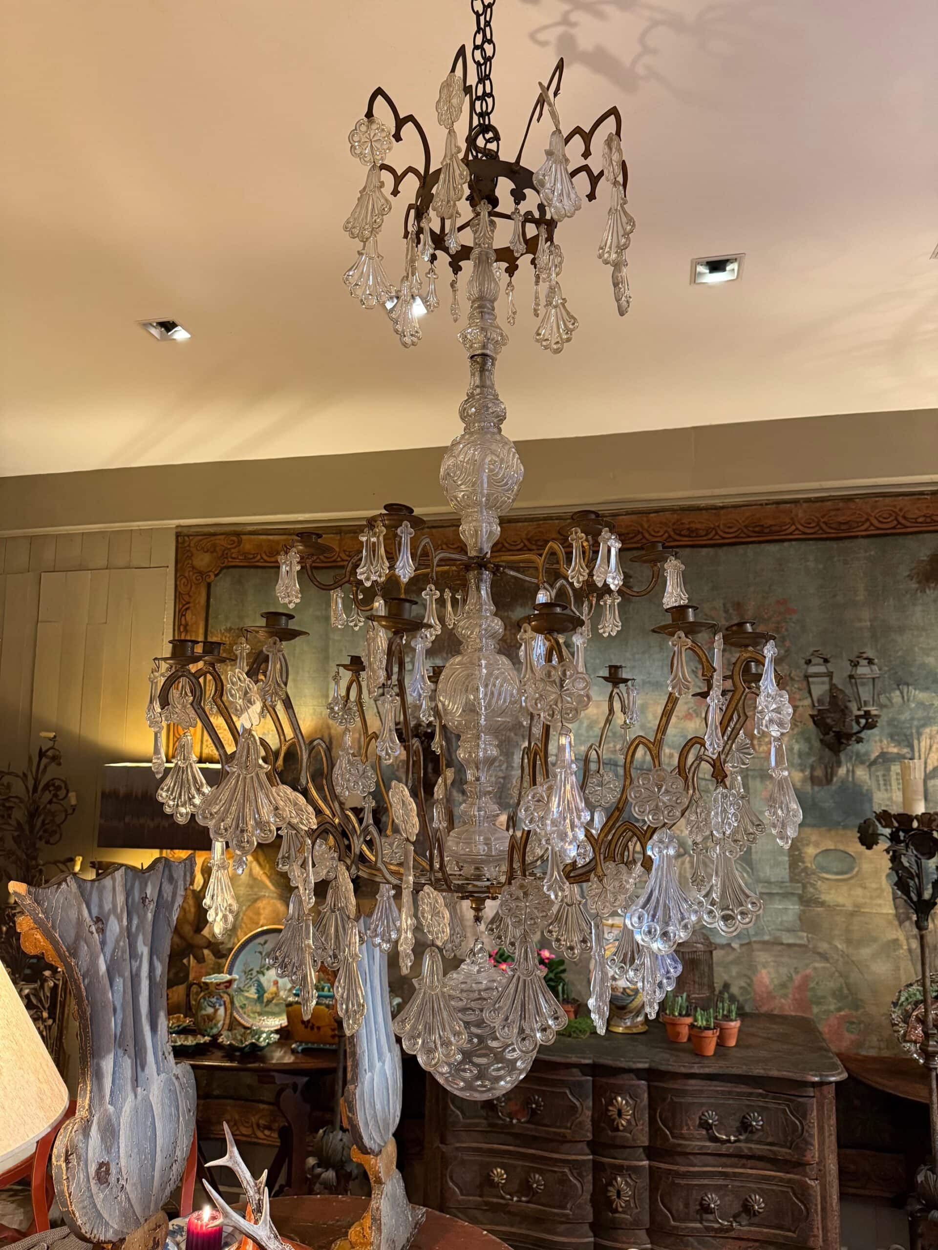 Grand lustre en bronze & cristal