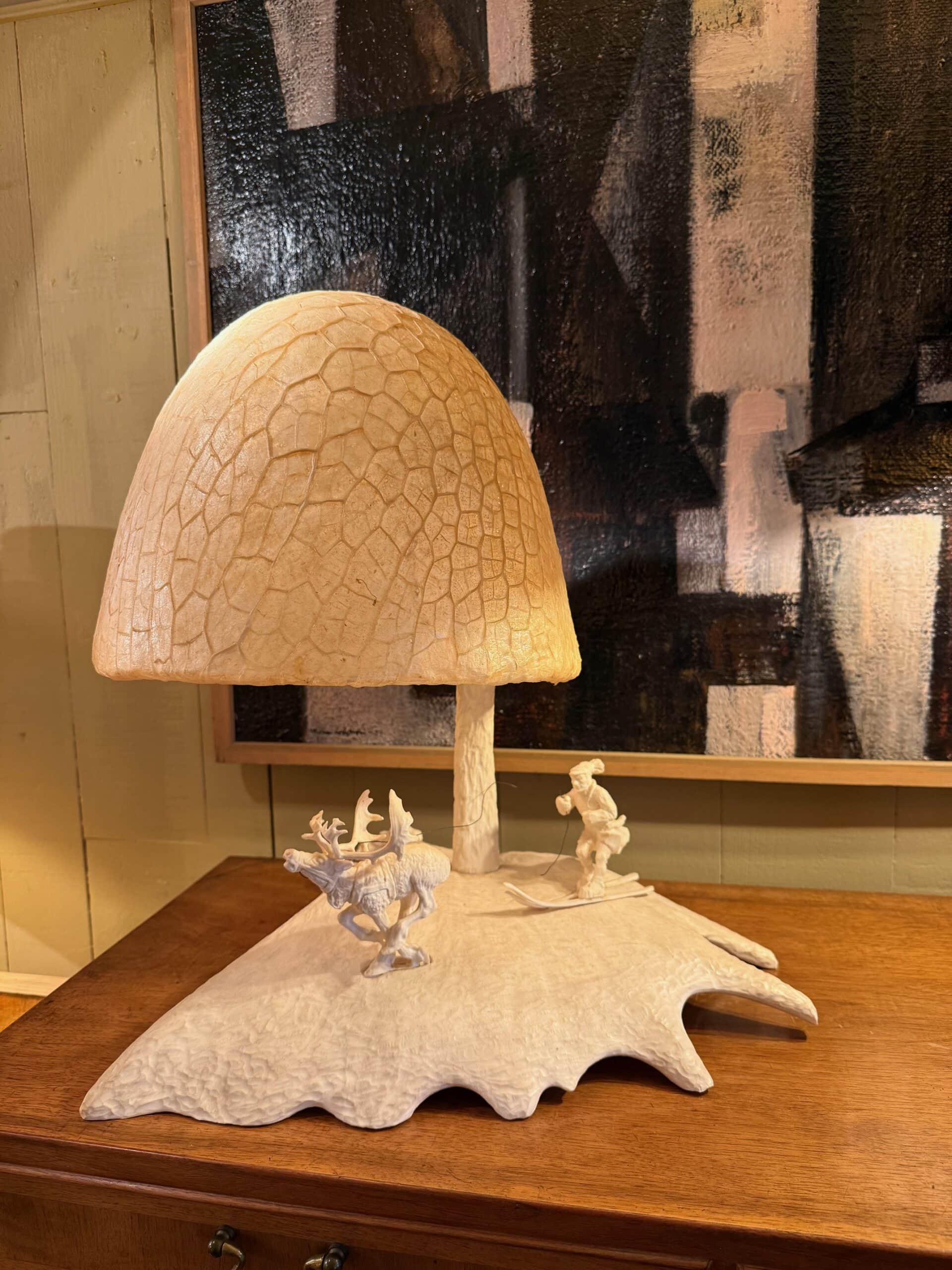 Lampe de l’artiste KNUT GUSTAFSSON en corne de Renne sculptée – Suède ca.1960