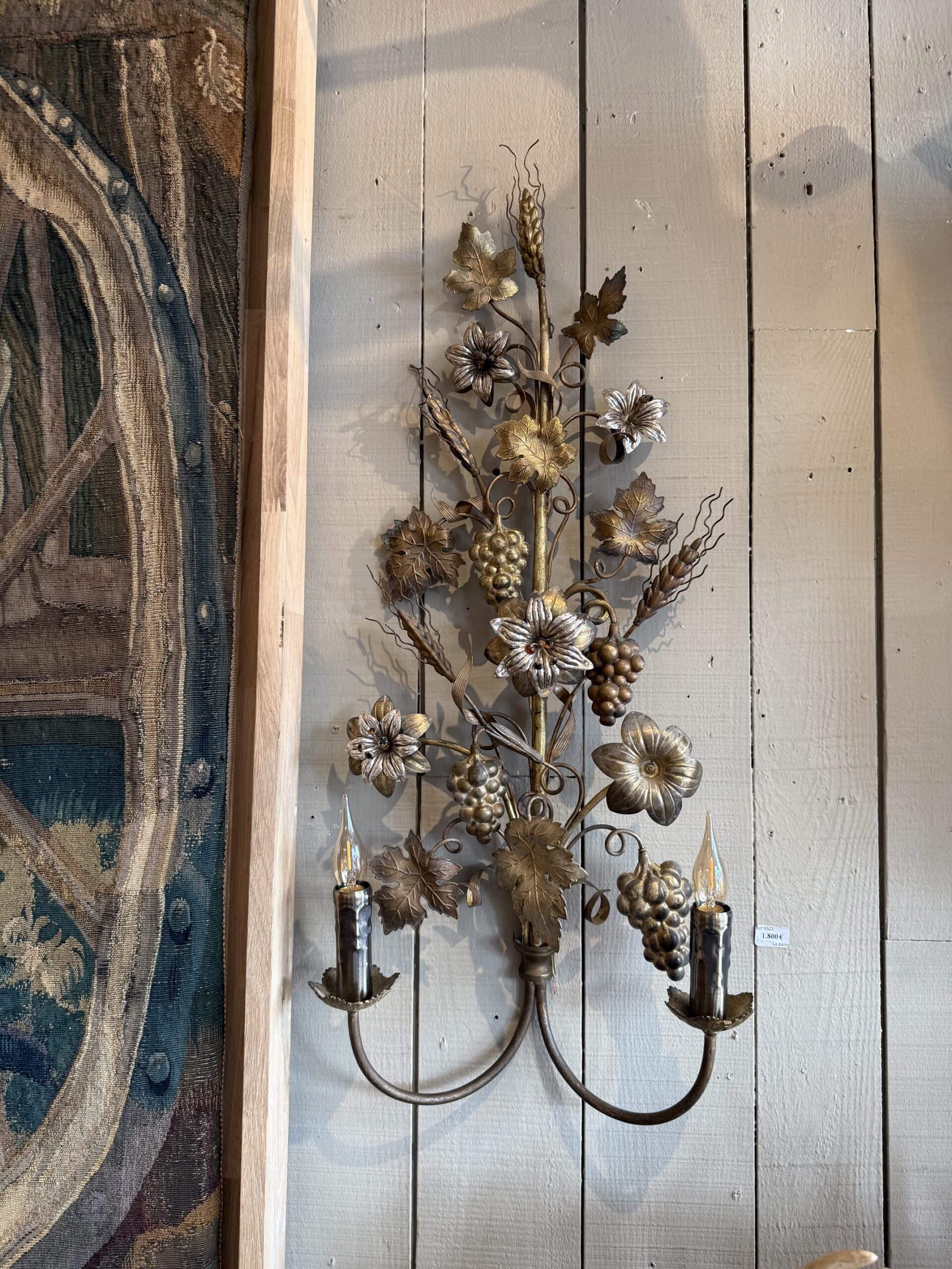 Paire de grandes appliques en laiton "fleurs de lys & blé" - France XIXe – Image 4
