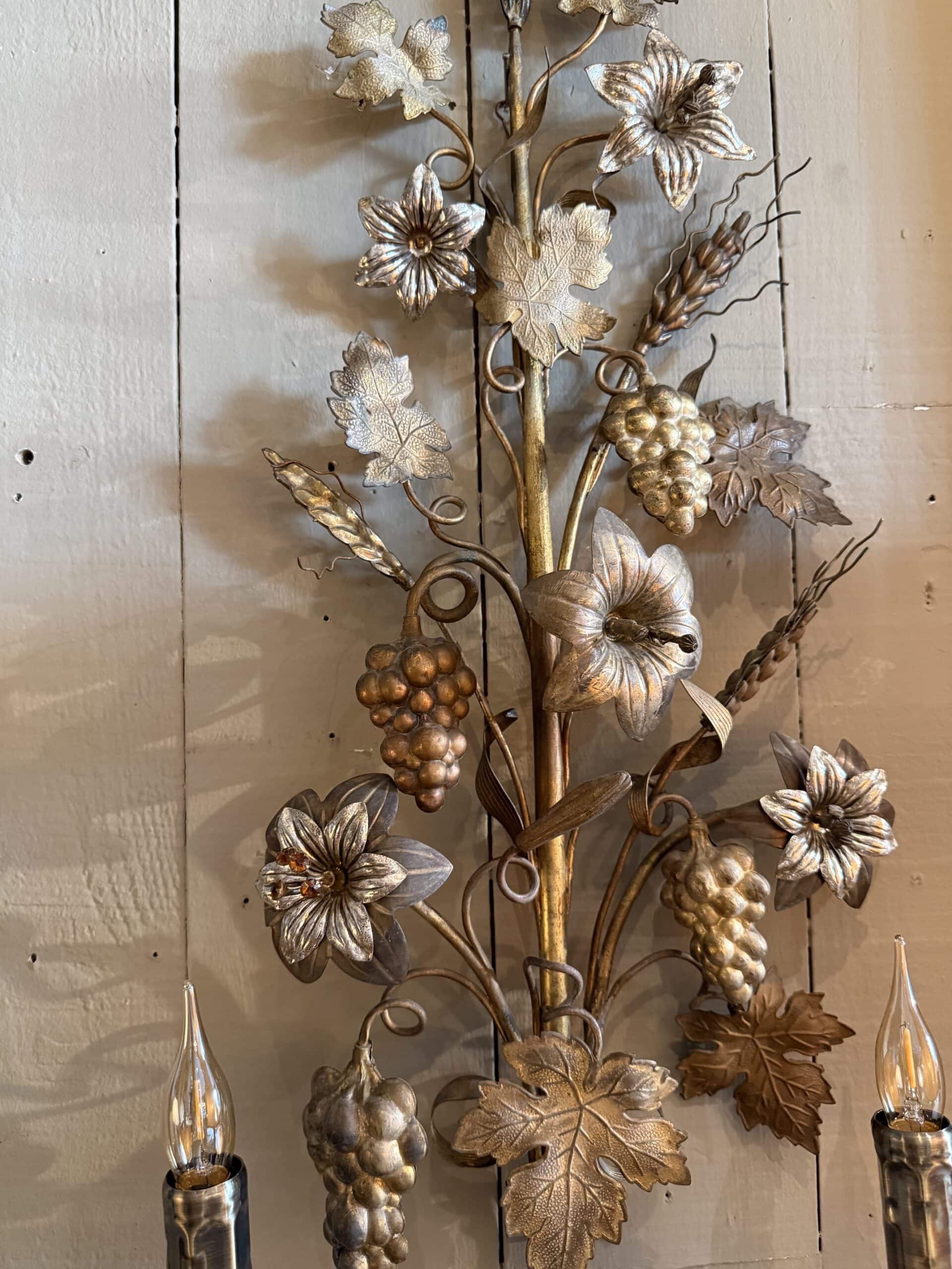 Paire de grandes appliques en laiton "fleurs de lys & blé" - France XIXe – Image 2
