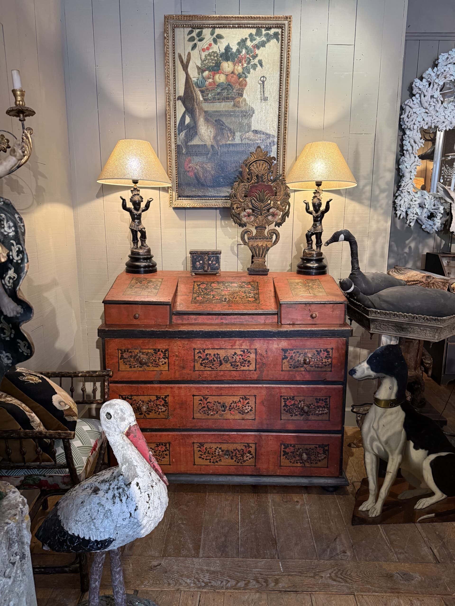 Grande commode en bois peint polychrome patine rouge - Alpes Italiennes fin XIXe – Image 2