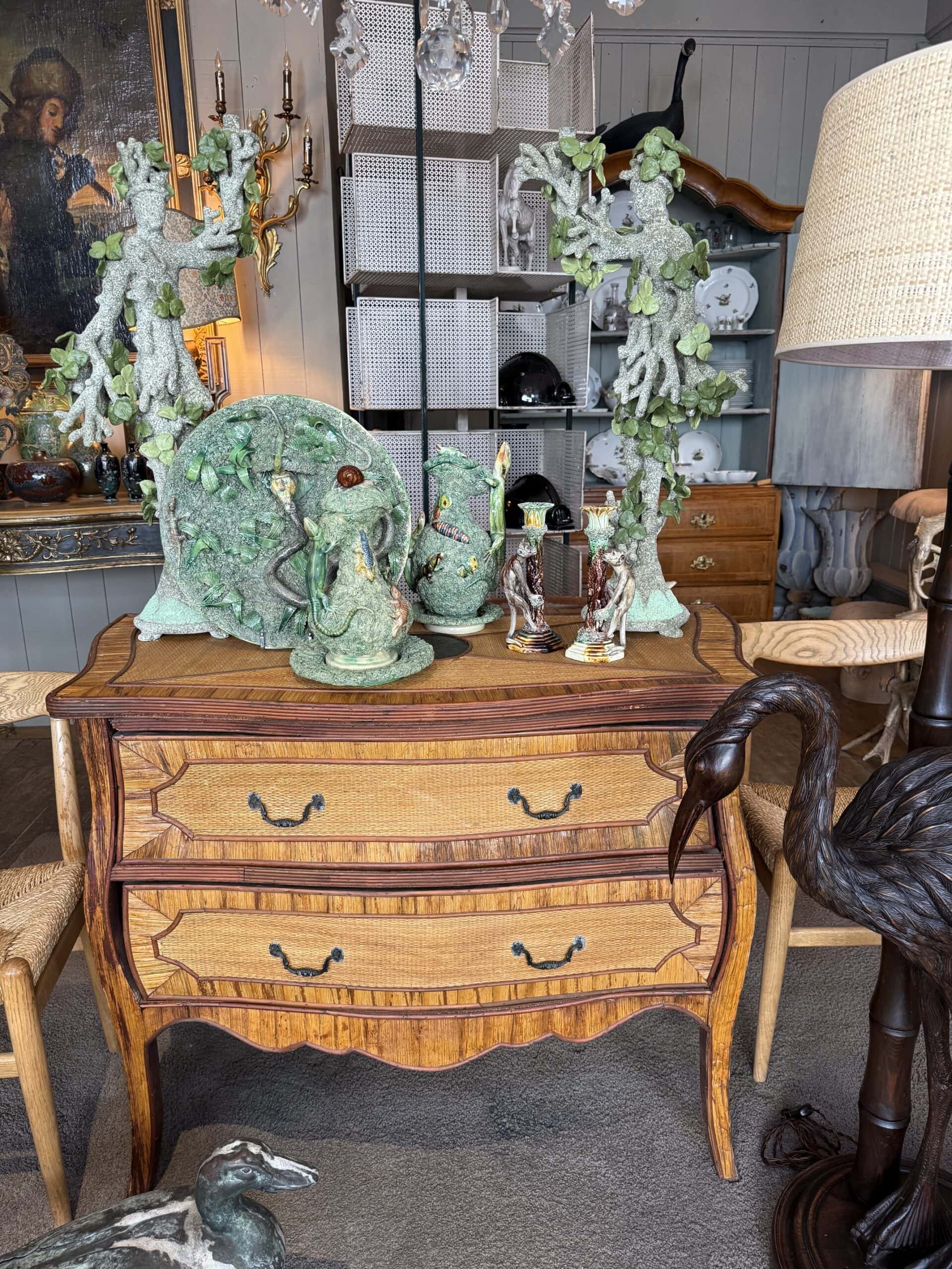 Commode galbée en marqueterie de rotin et osier - France ca.1920 – Image 4