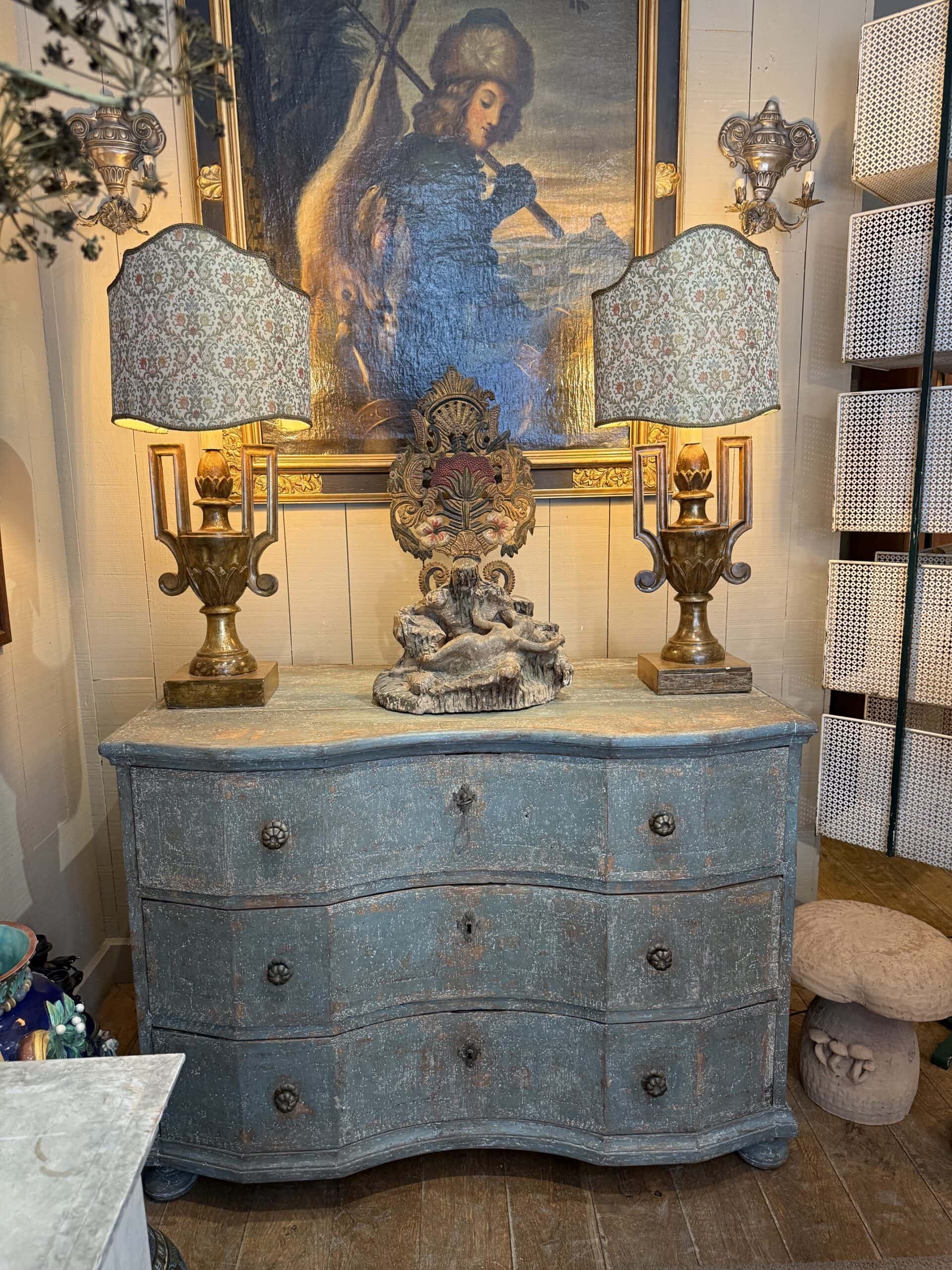 Commode Vénitienne double galbe en bois peint patine bleu aqua ca.1800 – Image 4