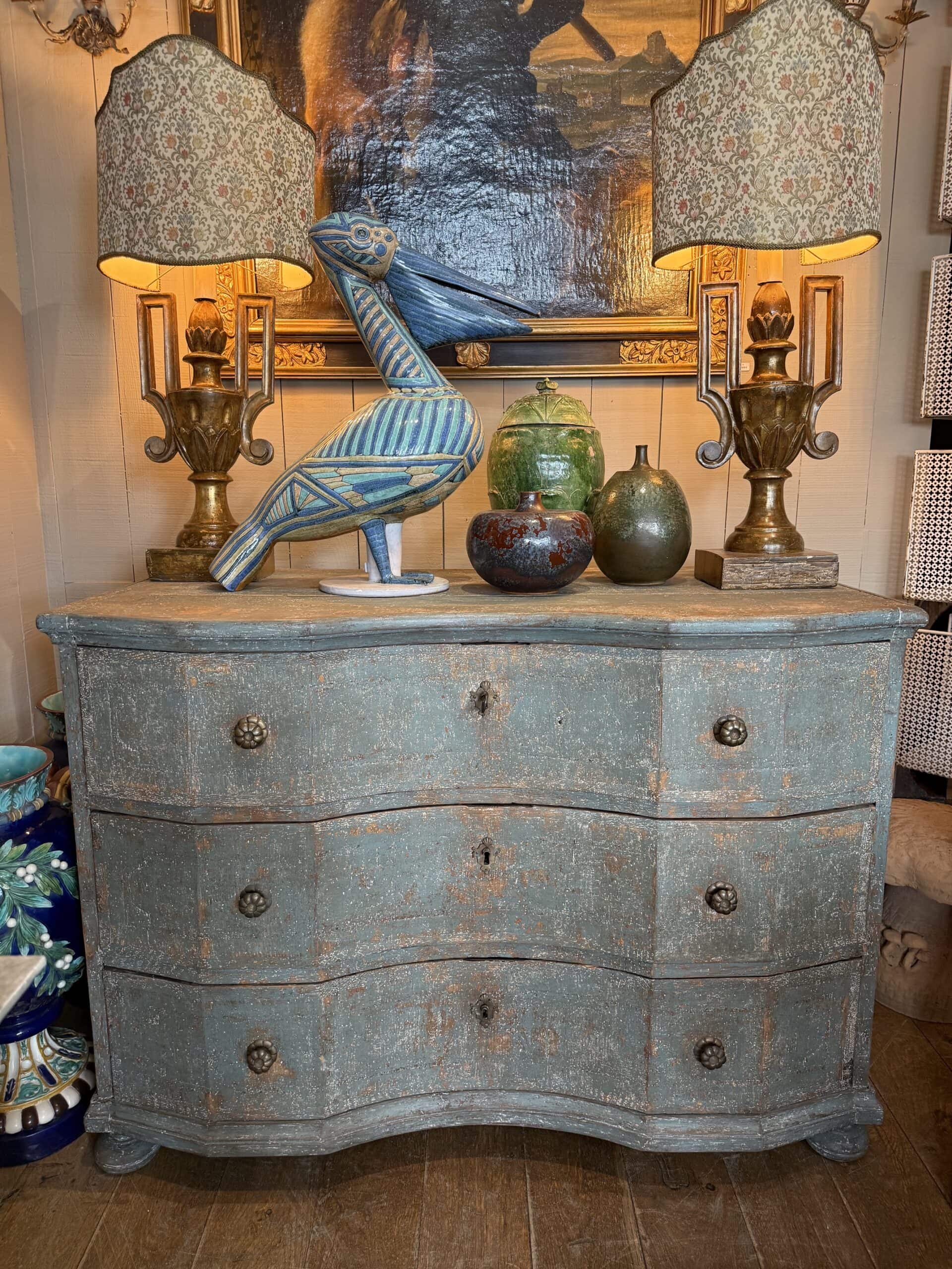 Commode Vénitienne double galbe en bois peint patine bleu aqua ca.1800 – Image 5