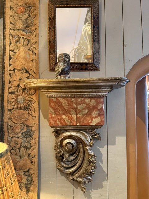 Paire de consoles murales baroques en bois sculpté et peint - Italie XVIIIe – Image 3