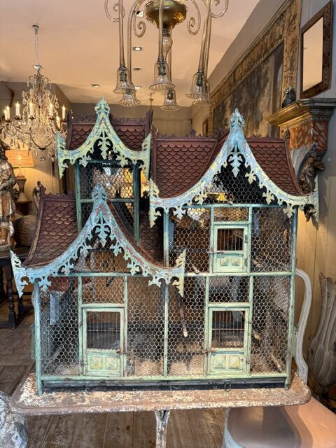 Grande cage en fer et bois - style Anglo-Normand fin XIXe – Image 2