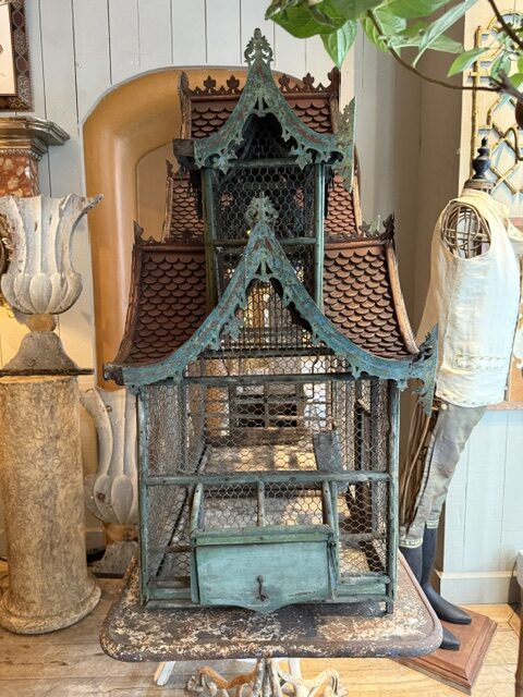 Grande cage en fer et bois - style Anglo-Normand fin XIXe – Image 4