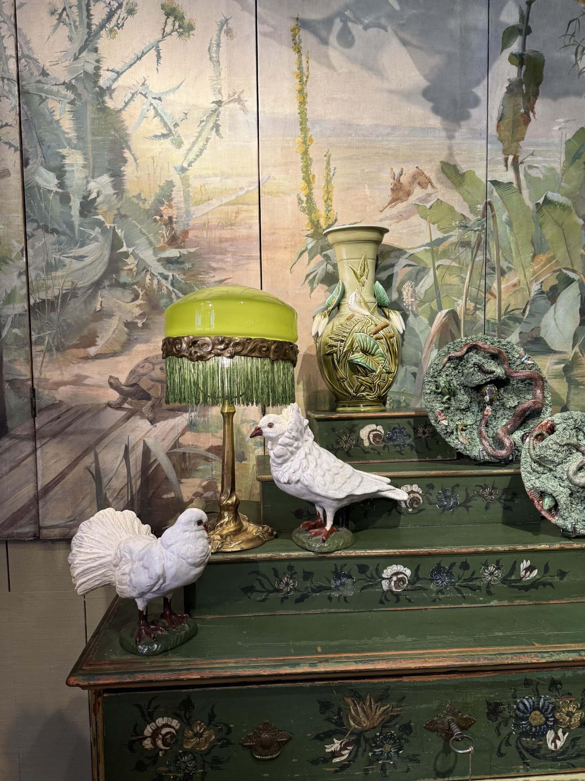Rare couple de "pigeons -Paon" en poterie de Bavent - fin XIXe - (2 paires disponibles) – Image 3